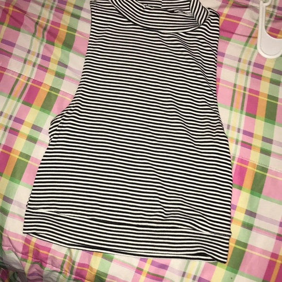 💛Forever 21 tank top💛 - Picture 1 of 2